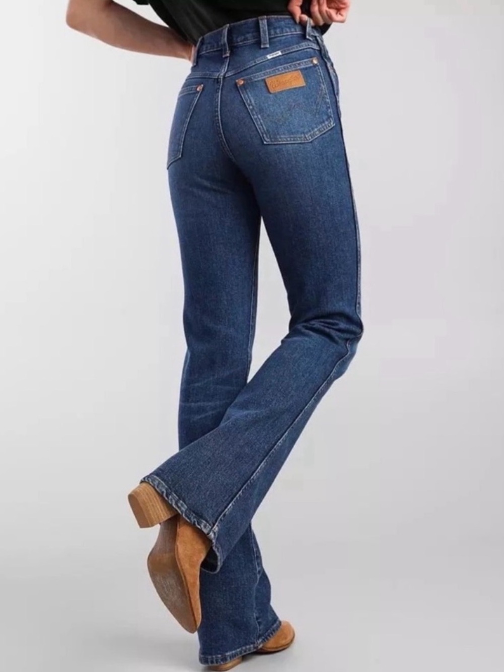 Wrangler Westward Mid-Rise Bootcut Jeans 26 / 32